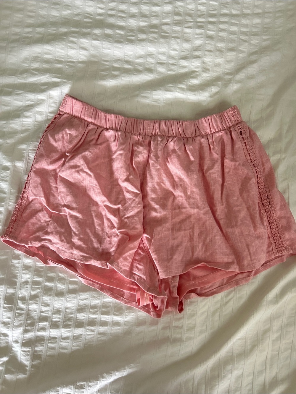 Pacsun - pink linen shorts with side detailing